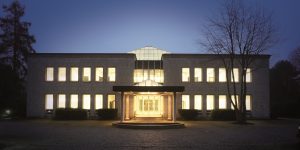 Abedin & Schwiering Anwälte Aachen TEMA Pyramid Front Nacht